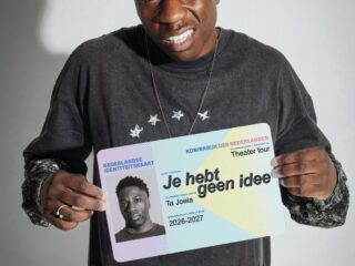 Ta Joela is dit jaar te zien in theater met eigen show: "Verhaal begint in het AZC, maar het is geen sad story"