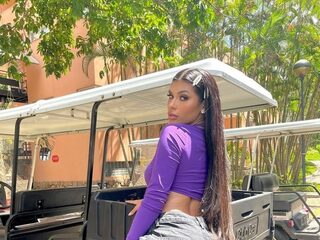 Braziliaanse zangeres belandt in ziekenhuis omdat ze scheten inhield in bijzijn vriend