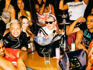 Ronnie Flex, DJ DYLVN, ADF Antje, Carel & Trapmoneybiggie de DiXte met 'Punta Cana'