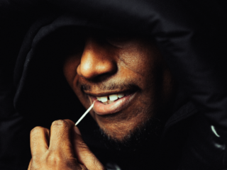 In slechts één jaar heeft Rits zijn plek in de hiphopscene geclaimd: "Kon dit niet zonder mijn kring"