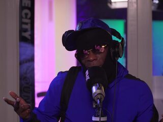 Mensa & Saaff performen hun single 'Hoe Niet?' in de studio bij Yous