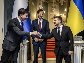 Kabinet roept Nederlanders op Oekraïne te verlaten