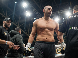 Gevecht tussen Hari en Wrzosek gestaakt na chaos op de tribunes