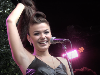 Abbey Hoes uitgeroepen tot mooiste vrouw van Nederland