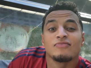 Mohamed Ihattaren keert terug op trainingsveld bij Ajax