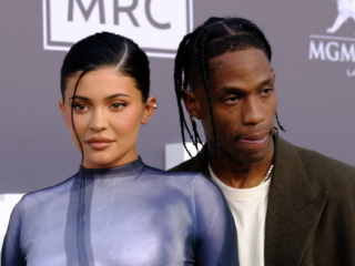 Travis Scott reageert op vreemdgaan-geruchten: "Ik ken haar niet"