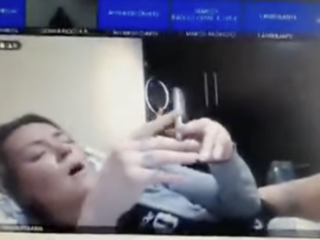 Colombiaanse rechter geschorst nadat ze halfnaakt bij virtuele hoorzitting verschijnt