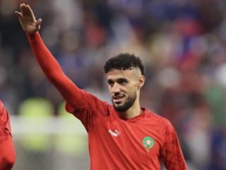 Noussair Mazraoui doneert WK-bonussen aan goede doelen