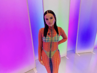 Famke Louise tekent bij nieuwe platenmaatschappij