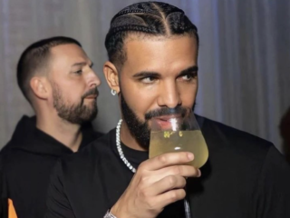 Drake kondigt gezamenlijk album aan met PARTYNEXTDOOR tijdens show in Toronto