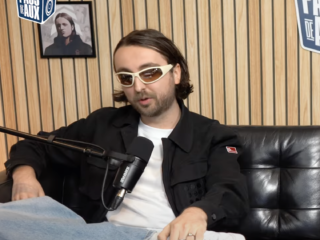 Ares vertelt over “traumatische tijd” bij Top Notch: "Ze hebben mij gemanipuleerd"