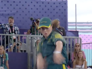 Australische breakdancer niet blij met haat tijdens Olympische Spelen: “Heb alles gegeven”