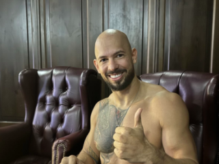 Andrew Tate krijgt miljoenen aan bezittingen terug na rechtszaak: "Ga het aan straatvegers geven"