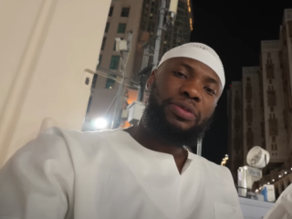 Yousef Abd al-Malik inspireert volgers met zijn Mekka-vlog: "Je bent een voorbeeld"