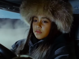 Het internet reageert op North West die in het Japans zingt: "Cultural appropriation"