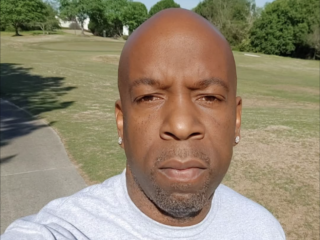 Outlawz-rapper Young Noble (47) overleden, mogelijk door zelfdoding