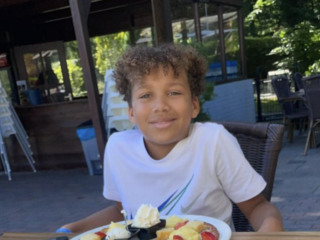 GTST-acteur Delivio Misiedjan op twaalfjarige leeftijd overleden: "Mega oneerlijk"