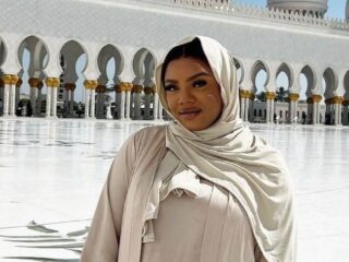 Vonneke organiseert iftar voor jonge moslims: "Er zijn veel moslims die zich eenzaam voelen tijdens de ramadan"