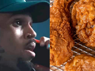 Chris Brown aangeklaagd voor 2 miljoen vanwege onbetaalde Popeyes Chicken lening