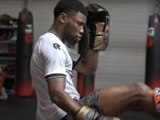 Sevn Alias traint met Tyjani Beztati: "Weer volop gefocust op vechten"