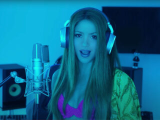 Shakira dist ex-partner Piqué: "Je verruilde een Ferrari voor een Twingo"