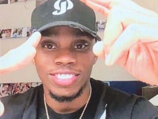 'Djaga komt': Djaga Djaga betaalt tikkies om zijn albumrelease te promoten