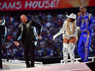 Hiphoplegendes zorgen voor 'beste halftime show ooit' tijdens Super Bowl
