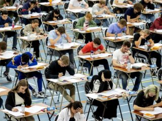 Tienduizenden mbo'ers wachten nog steeds op hun studieboeken