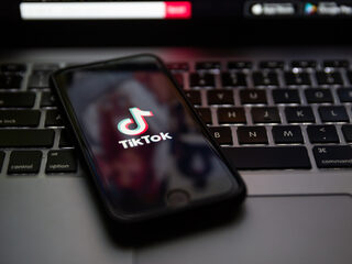 Netflix en TikTok trekken zich terug uit Rusland