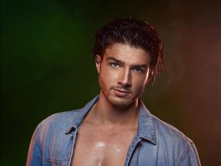 Tjardo Vollema (21) mag zich de mooiste man van Nederland noemen