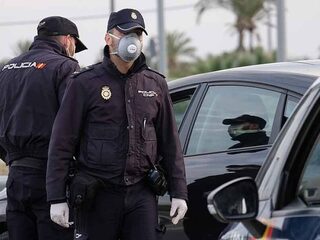 Nederlandse groep op de vlucht voor Spaanse politie na overtreden quarantaineregels