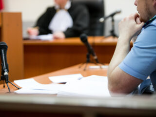 Vrijgesproken man krijgt alsnog 19 jaar cel voor doden inbreker in zijn huis