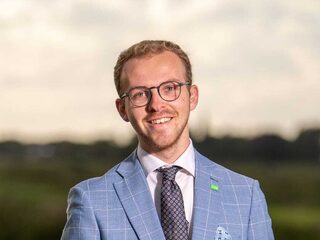 Ferry (20): "Ik heb gesolliciteerd voor burgemeester, er zijn meer jongeren nodig"