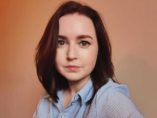 Femke kreeg psychische problemen door 'homogenezing': "Ik leerde dat ik niet van mezelf mocht houden"