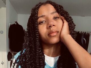 Ashley (25) is hoogsensitief: "Soms wordt het me teveel en loop ik weg"