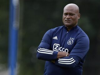 Assistent-trainer Bogarde van Ajax maakte zich ook schuldig aan overschrijdend gedrag
