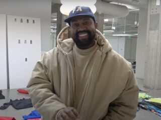 Ye maakt ruim 25 miljoen dollar op eerste dag dat Yeezy's weer te koop zijn