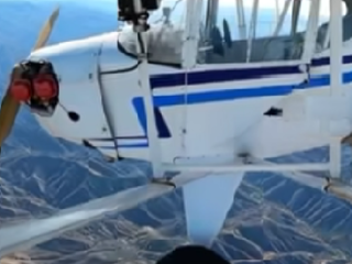 YouTuber die vliegtuigcrash in scène zette mogelijk 20 jaar de cel in