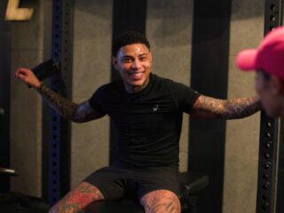 Young Ellens in 'Gym Sessie': "Ik ben een stuk volwassener geworden"