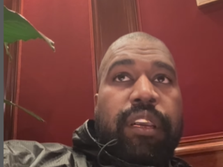Kanye West smeekt fans geen Yeezy's meer te kopen: "They are raping me"