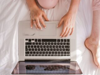 Kyra heeft altijd €300 aan betalingen openstaan: "Achteraf betalen is verslavend"