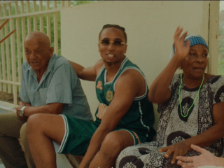 Emms over zijn bekering tot islam: "Ben er ontzettend blij mee"