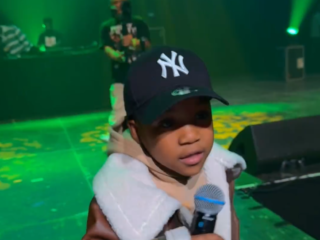 Zoontje van Architrackz verovert Durf Festival met eigen optreden: "Onvoorwaardelijke liefde voor mijn jongen"