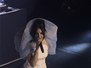 Met haar prachtige stem verovert Inez de harten van fans tijdens show in Amsterdam