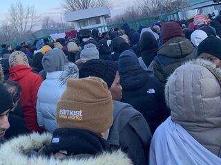 Vluchtende Afrikaanse studenten gediscrimineerd aan de Oekraïense grens