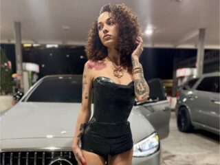 Bhad Bhabie heeft grote tattoo van babydaddy laten zetten: "Het is verschrikkelijk"