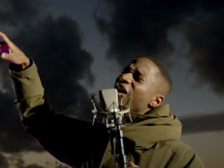 Chip Charlez zingt 10 tracks op 1 beat in DiXte 1000 Medley