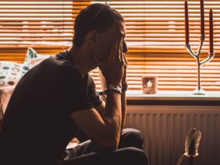 Rayan werd onterecht gediagnosticeerd met Asperger: "Ik kreeg de verkeerde therapie en medicatie"