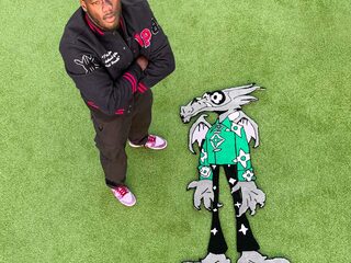 Junior (27): "Mensen van over de hele wereld kopen mijn eigen ontworpen tapijten"