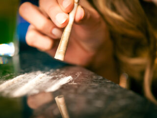 Wordt cocaïne steeds normaler? "Zodra er wordt gedronken, komt er een lijntje bij"